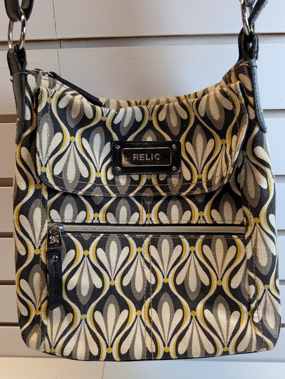 Relic Black and Brown Patterned Crossbody bag EUC